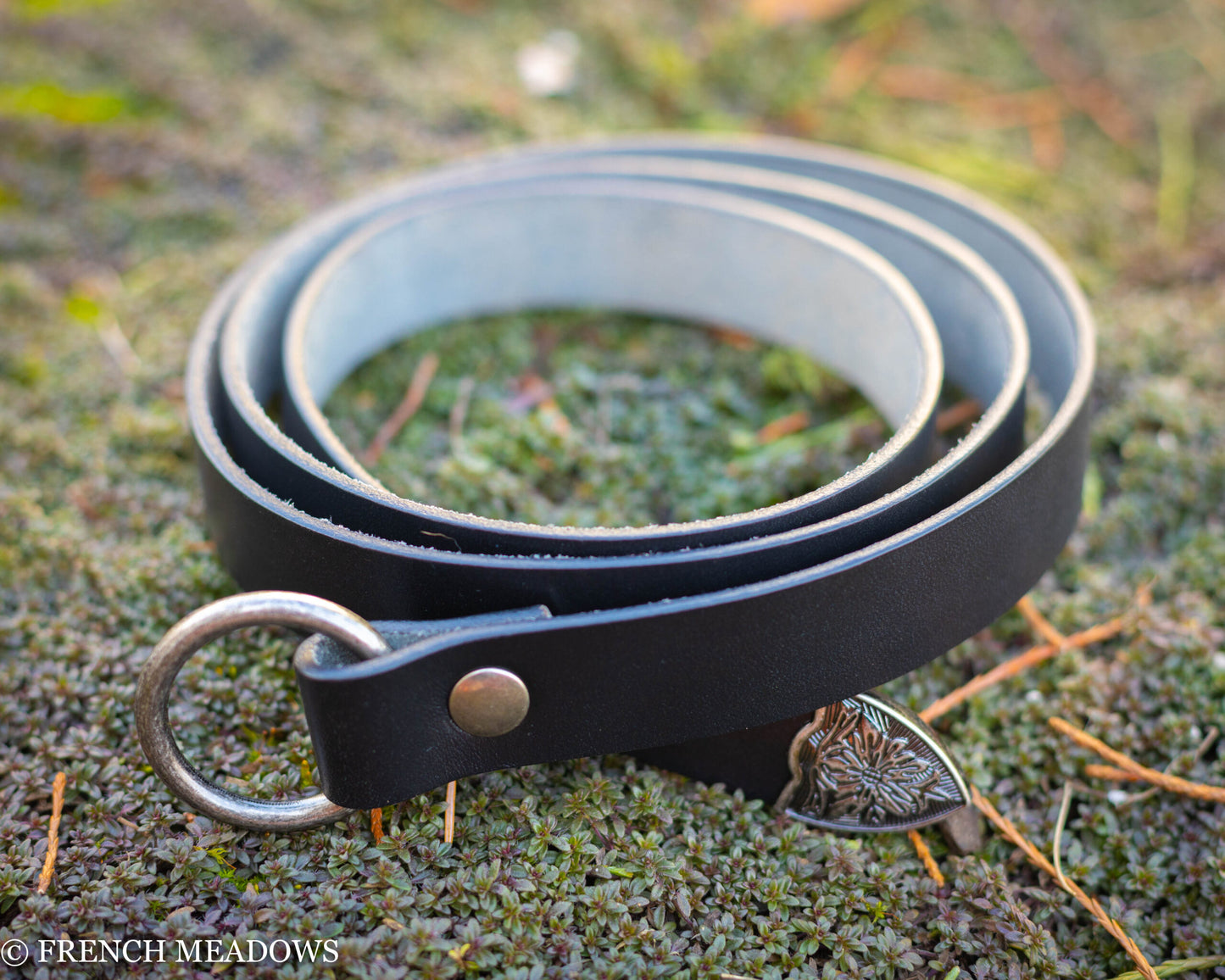 Load image into Gallery viewer, Leather Renaissance Belt
